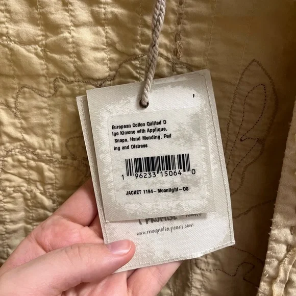 Magnolia Pearl Cream Floral Kimono - Picture 15 of 15